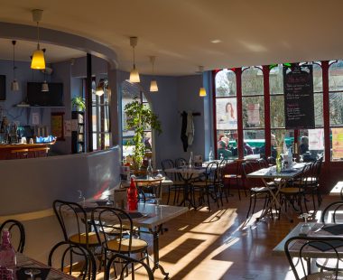 INTERIEUR BAR